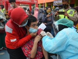 Tingkah Kocak Siswa SLB Negeri Kota Bekasi Saat Melihat Jarum Suntik Ketika Akan Divaksin