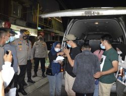 Vaksin Mobile Malam Hari, Masih Banyak Warga Yang Belum Vaksin