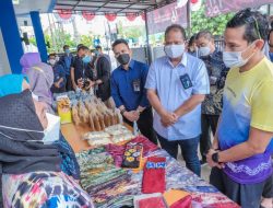 Sandiaga: Kain Sasirangan Khas Kalsel Potensi Bangkitkan Ekonomi