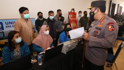 Semua Lokasi Pusat Aktivitas Warga Bakal Dipasangi Aplikasi PeduliLindungi