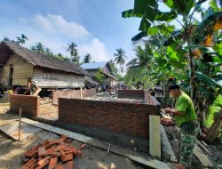 Semangat Anggota Satgas TMMD Kebut Pembangunan RTLH