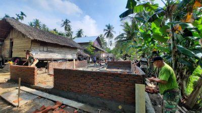 Semangat Anggota Satgas TMMD Kebut Pembangunan RTLH