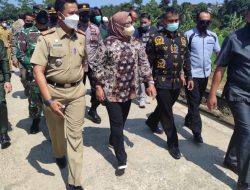 Kunjungi Desa Telukpinang, Bupati Bogor Siap Berikan Bantuan