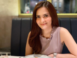 Cut Tari Sebut Ariel NOAH Bukan Cowok Gentleman