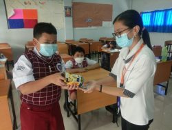 Ajarkan Peduli Sesama, SD Ananda Bekasi Tebar Celengan Kasih