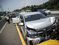 Kecelakaan Beruntun Tol Jakarta-Cikampek Akibat tidak Antisipasi Jarak