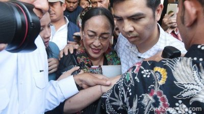 Sukmawati Soekarnoputri Pindah Agama, Direstui Megawati Soekarnoputri