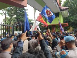 Buruh: Undang-undang Cipta Kerja Rugikan Buruh