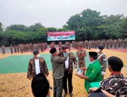Walkot Dan Wawalkot Bekasi Dapatkan Jaket Kehormatan GP Anshor