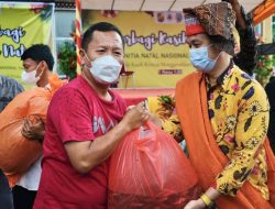 Ketua Panitia Natal Nasional 2021 Jerry Sambuaga Roadshow Indonesia Timur Berbagi Kasih Natal
