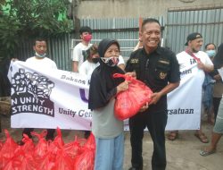 Peduli Lansia Dan Yatim Margamulya, U-Gen Guyur Ratusan Paket Sembako