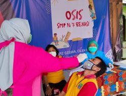 Cegah Omicron Saat PTMT, Siswa SMPN 7 Bekasi di Swab Antigen