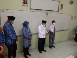 Wagub Jabar Tinjau PTM 100 Persen di SMAN 1 Bekasi