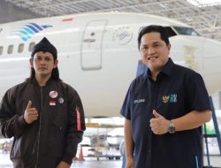 Erick Thohir Apresiasi Miniatur Pesawat karya Humaidi