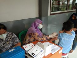 PTMT Diganti PJJ, Vaksin Siswa Terus Berjalan