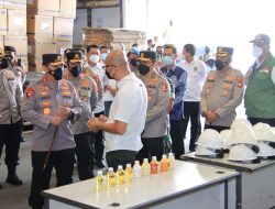 Sambangi Produsen Minyak, Kapolri Pastikan Minyak Goreng Cukup Jelang Ramadhan