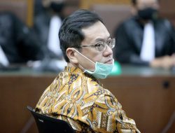 Teddy Tjokro Didakwa dengan Kejahatan Korupsi dan TPPU