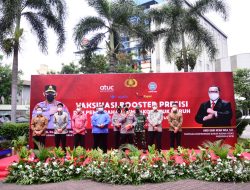 Fajar Paper Selenggarakan Vaksin Boster dan Donasikan 33.000 Paket Sembako