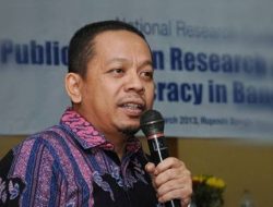 Pengamat: Mendukung Prabowo Adalah Pilihan Logis Bagi Jokowi