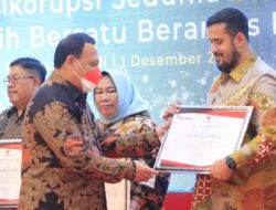 Wali Kota Probolinggo Terima Penghargaan dari KPK Terkait Aset Tanah