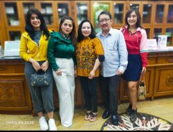 Bikin Heboh Suasana Klinik, 3 Artis Ibukota Bareng Rawat Kecantikan di Queen Plastic Surgery Sunter