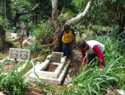 Jelang Ramadhan, Peziarah Bawa Berkah bagi Penjual Bunga