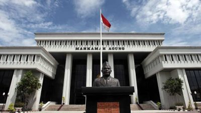 Terkait Sejumlah Putusan Dinilai Kontroversi, Pakar Hukum Minta Ketua MA Tindak Pegawainya yang “Bermain Kasus”