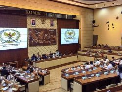 Komisi II dan Penyelenggara Pemilu Sepakat Lanjutkan Tahapan Pemilu