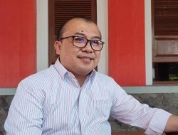 Pendukung Jamin Ketertiban Saat Jemput Anas Urbaningrum di Sukamiskin