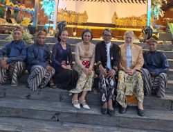 Berhasil Wujudkan Rumah Joglo di Tanjung Lesung, Desainer Migi dan Suami Andrew Gelar Acara Adat Mitoni