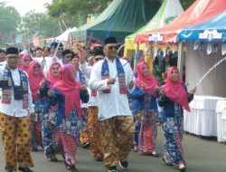 Sambut HUT DKI ke 496, Pemkot Jakarta Utara Gelar Karnaval Batik Betawi