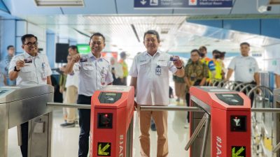 Kolaborasi dengan PT KCI, Kartu JakCard Bisa Digunakan Sebagai Tiket Perjalanan KRL
