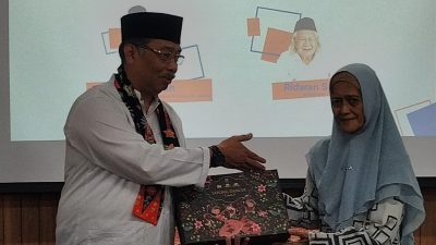 Keluarga Mendiang Ridwan Saidi Tambah Koleksi Buku Dispursip