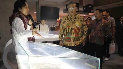 Dispursip DKI Pamerkan 170 Ribu Koleksi Dokumen HB Yasin