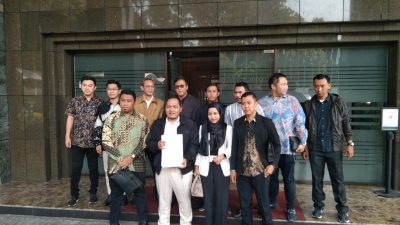 Tolak Capres-Cawapres Pelanggar HAM, 98 Pengacara Ajukan Judicial Review UU Pemilu Tahun 2017 ke MK