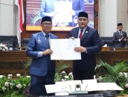 Bupati Bogor Rapat Paripurna Bersama DPRD Bahas Raperda Retribusi dan Pajak Daerah