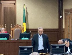 Roy Rening Didakwa Rintangi Penyidikan Lukas Enembe