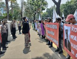Kantor Gubernur DKI Kembali Digeruduk Massa Soal Pengelolaan Aset Ancol yang Bobrok