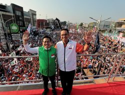 Senam Pagi dan Jalan Bareng di GDC, Duet AMIN Bikin Heboh Warga Depok