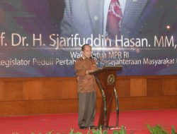 Syarief Hasan Raih Penghargaan Dalam Ajang KWP Awards 2023