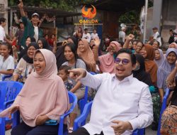 Relawan Garuda Bagikan Ratusan Paket Sembako kepada Warga Salemba