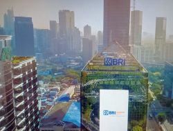 BRI Danareksa Sekuritas Berikan Beasiswa Kepada 15 Mahasiswa