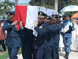 Jenazah Pilot Yuda Seta Dimakamkan di TMP Madiun