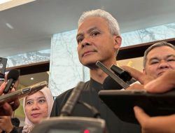 Ganjar Setuju Hapus Syarat Batas Usia Daftar Kuliah dan Kerja