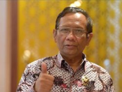 Mahfud Minta Bawaslu dan KPK Selidiki Dugaan Transaksi Janggal Pemilu