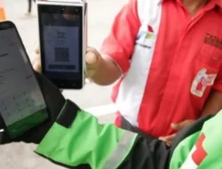 Pertamina Imbau Bayar Non-Tunai Guna Pangkas Antrean di SPBU