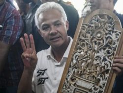 Ganjar Siap Bantu Akses Permodalan ke Perajin Ukiran Jepara