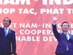 Jokowi Diajak Presiden Vietnam Saksikan Pertunjukan Seni dan Silat