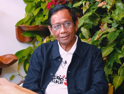 Mahfud MD Janji Hapus Batas Usia Pelamar Kerja