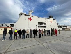 Tiba di Mesir, KRI RJW-992 Bawa Bantuan Kemanusiaan untuk Korban Konflik Gaza